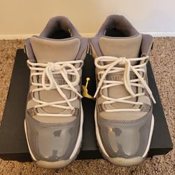 Jordan 11 Low Cool Grey Size 4