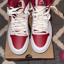 Jordan 1 Reverse Chicago 