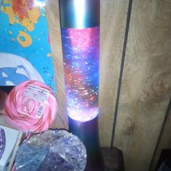 Glitter Lava Lamp. Good Conditions Must Go Please 