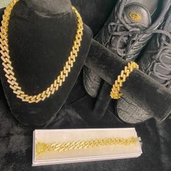 Iced Out Cuban Necklace 