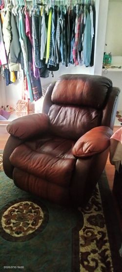Single couch