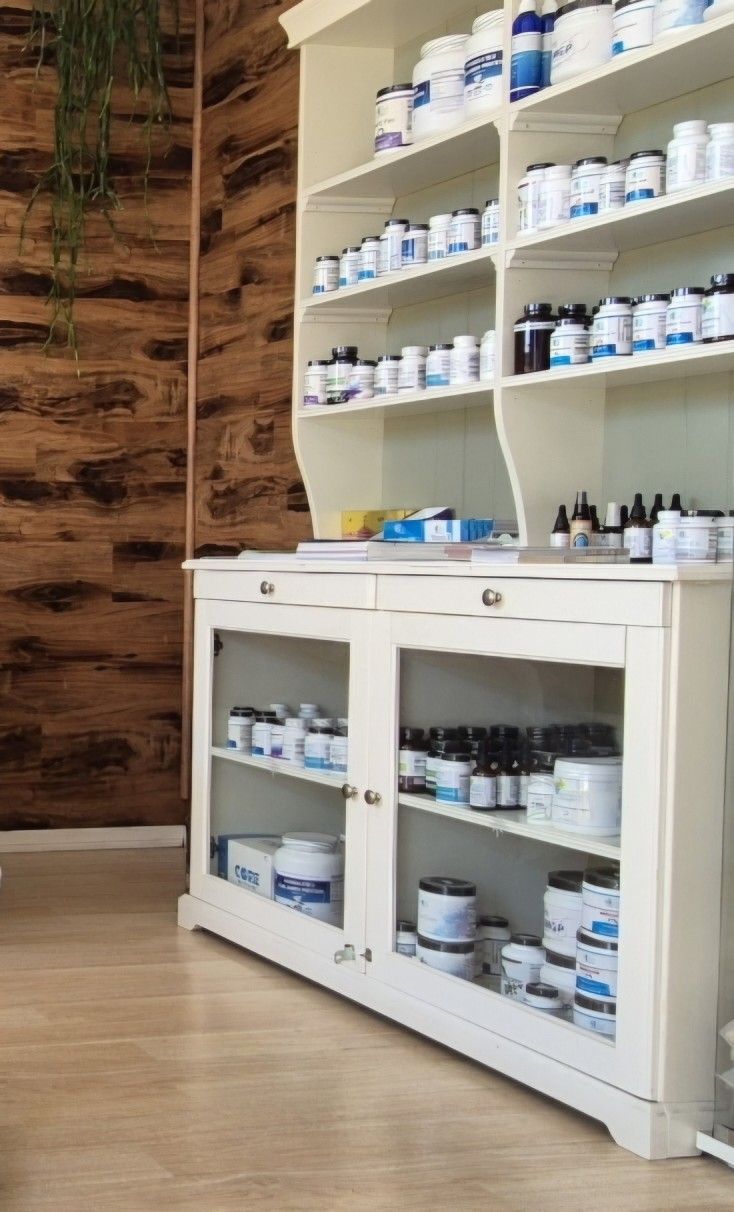 Large White Shelf And Cabinet