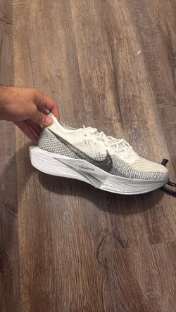 Nike Vaporfly 3 - Multiple Sizes