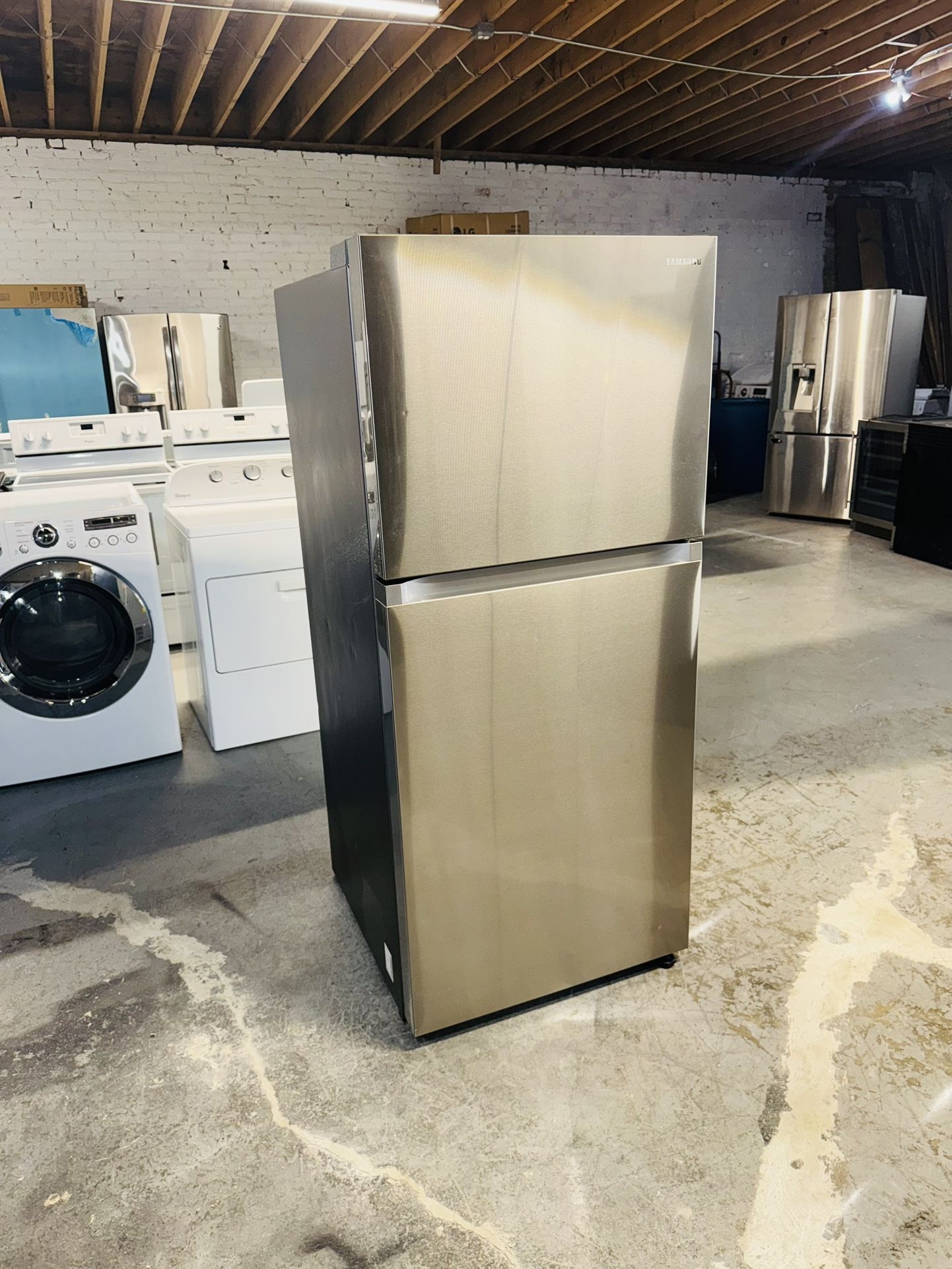 LG refrigerator stainless steel 30x67x27 one receipt for 90 days warranty