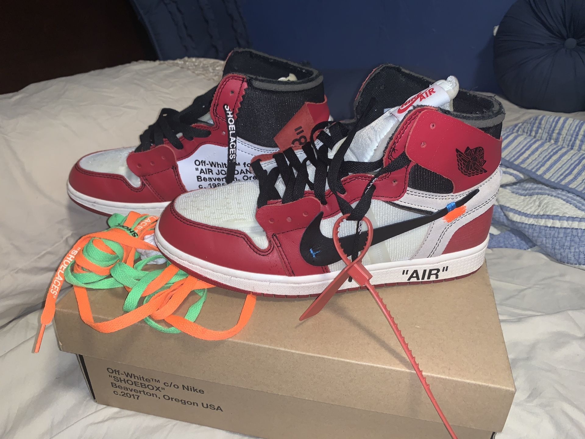 Jordan 1 Retro High Off-White Chicago