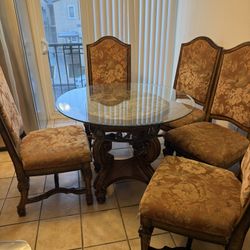 Dining room, six chairs table