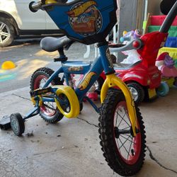 Kids Hot Wheel Bike With training Wheels 