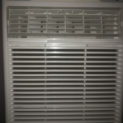 Frigidaire AC Unit