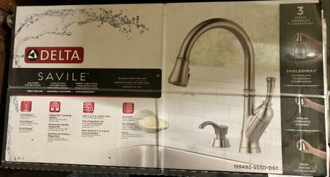 Delta Savile Kitchen Faucet Brand New