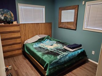 Queen Bedroom set