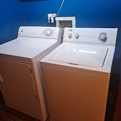 Good Condition Set W&d