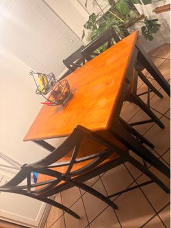 Kitchen table