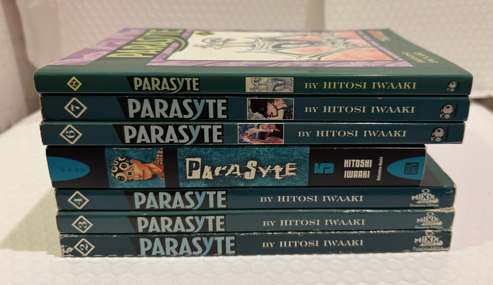 Parasyte Manga Book Set Volumes 2 - 8 English ( Lot Of 7 Books ) Missing Book 1