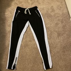 Shein jogger skinny sweats black and white size small 