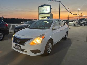 2018 Nissan Versa