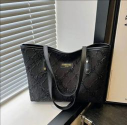 Twinkle Underarm Tote Bag