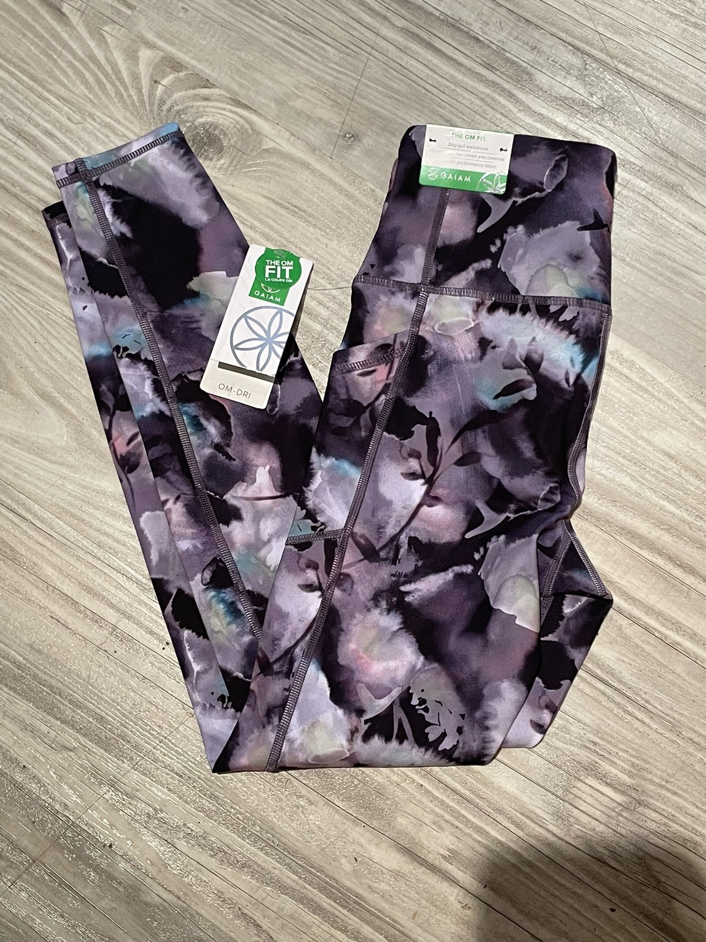 GAIAM OM FIT Leggings XS New w/Tags