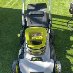 Ryobi Lawn Mower 40v 21” in self propelled  
C/W 6Ah Battery and Charger