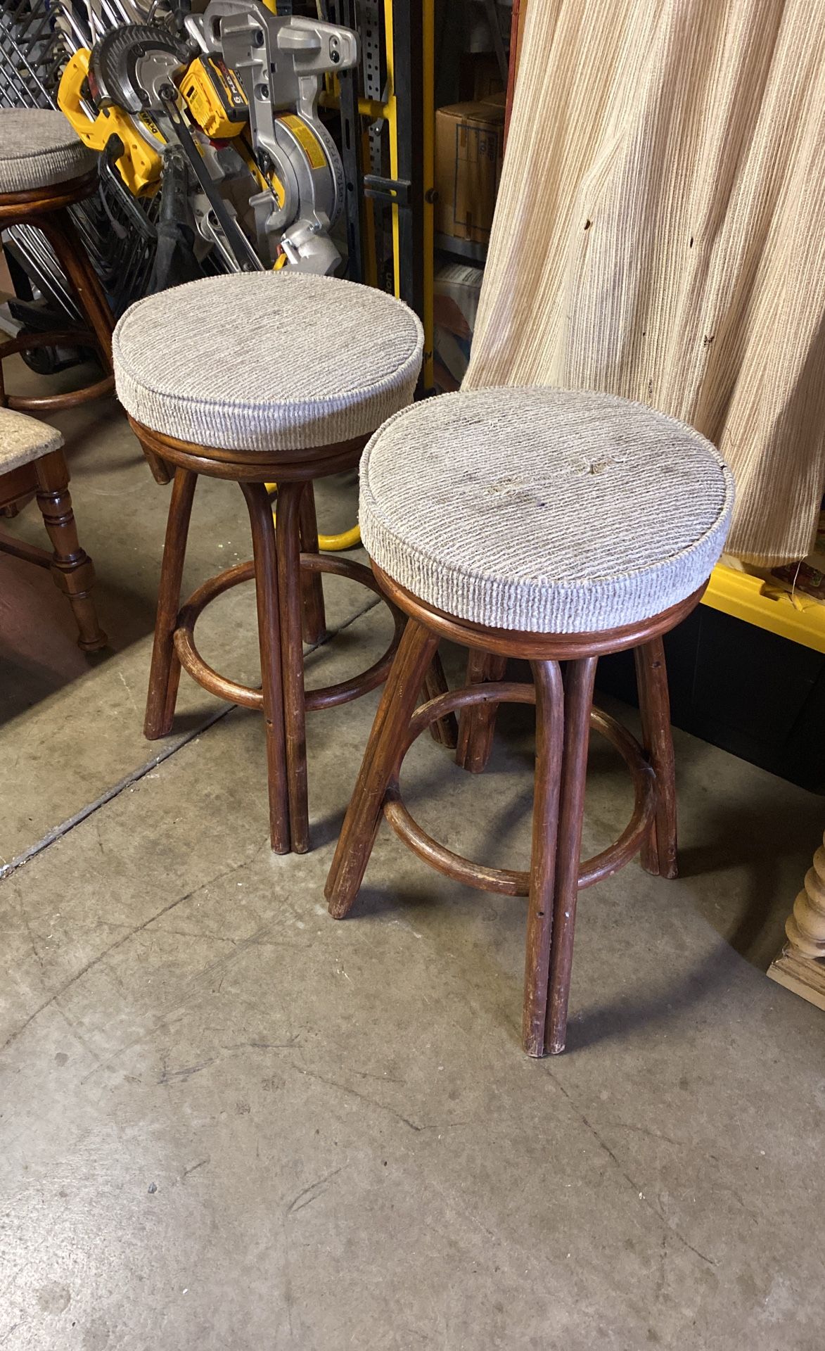 Free Bar Stools