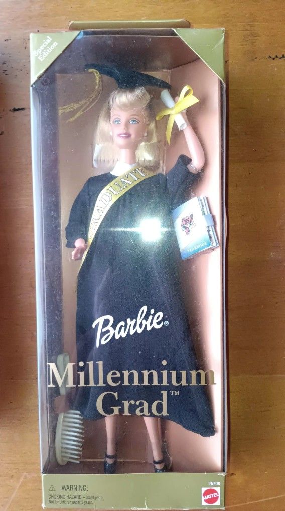 1999 MILLENNIUM GRADUATE BARBIES