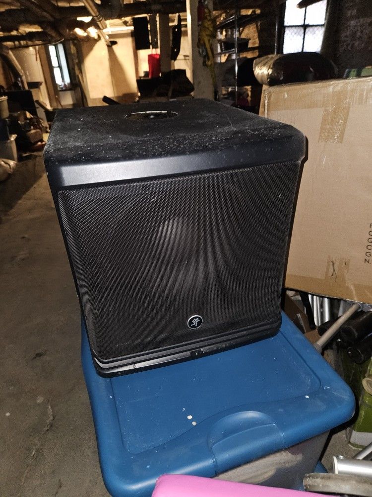 DLM 2000 Watt Subs