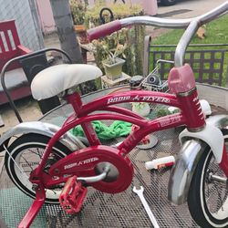 Radio Flyer Classic Red Cruiser For Toddler 