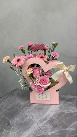 Drink Holder with Blooms