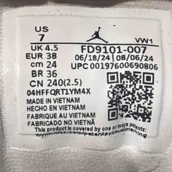 Air Jordan 1 Retro High OG “Phantom Gold” – Women’s 7 / Men’s 5.5 