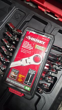 Husky 7 piece  flex head ratcheting combo wrench set