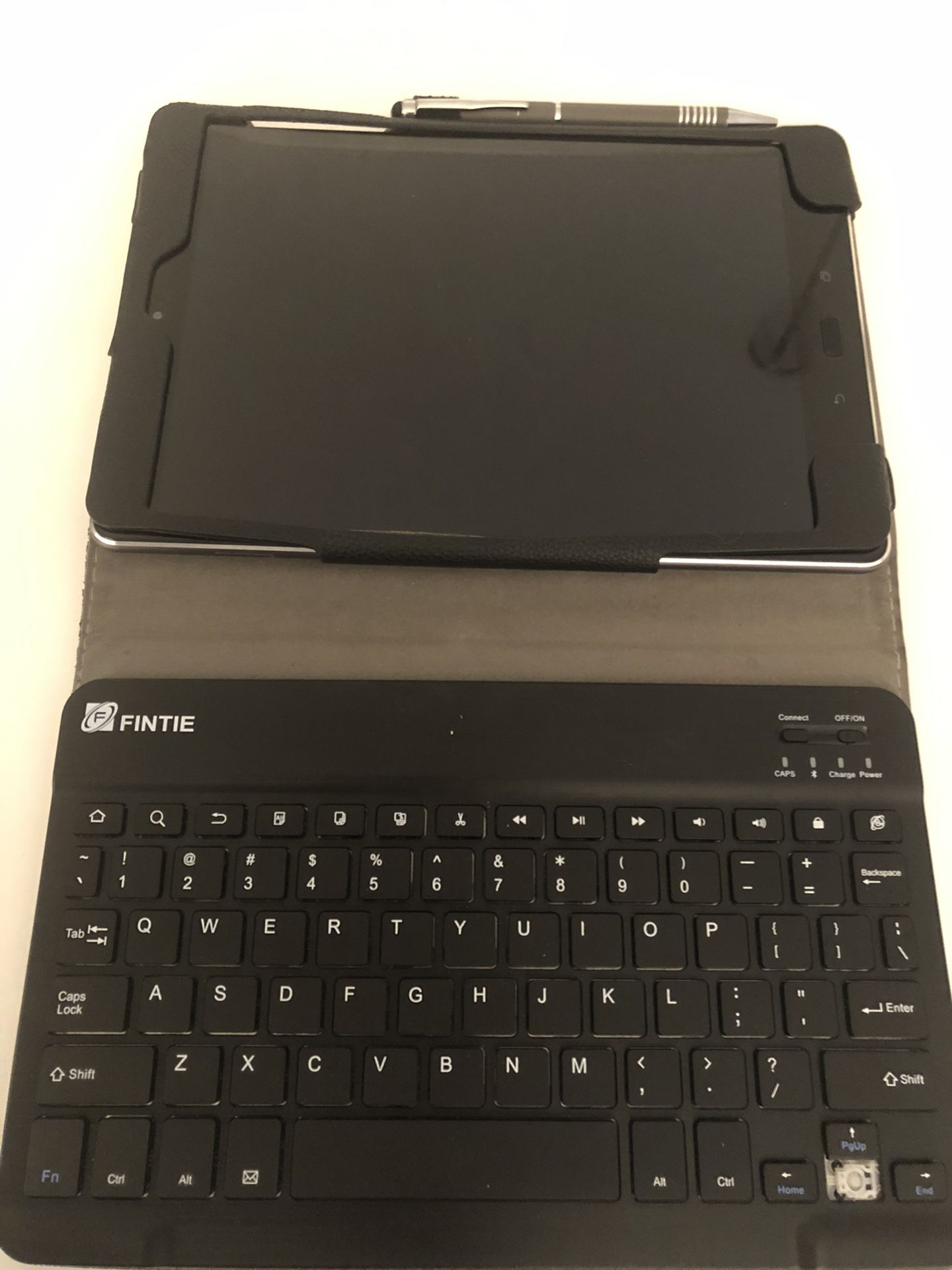 Asus Tablet (Verizon)-touchscreen/keyboard-perfect condition ..WiFi or Verizon network