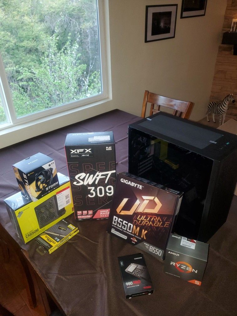 RX 6700XT RYZEN 5 5600X Custom AMD Gaming PC