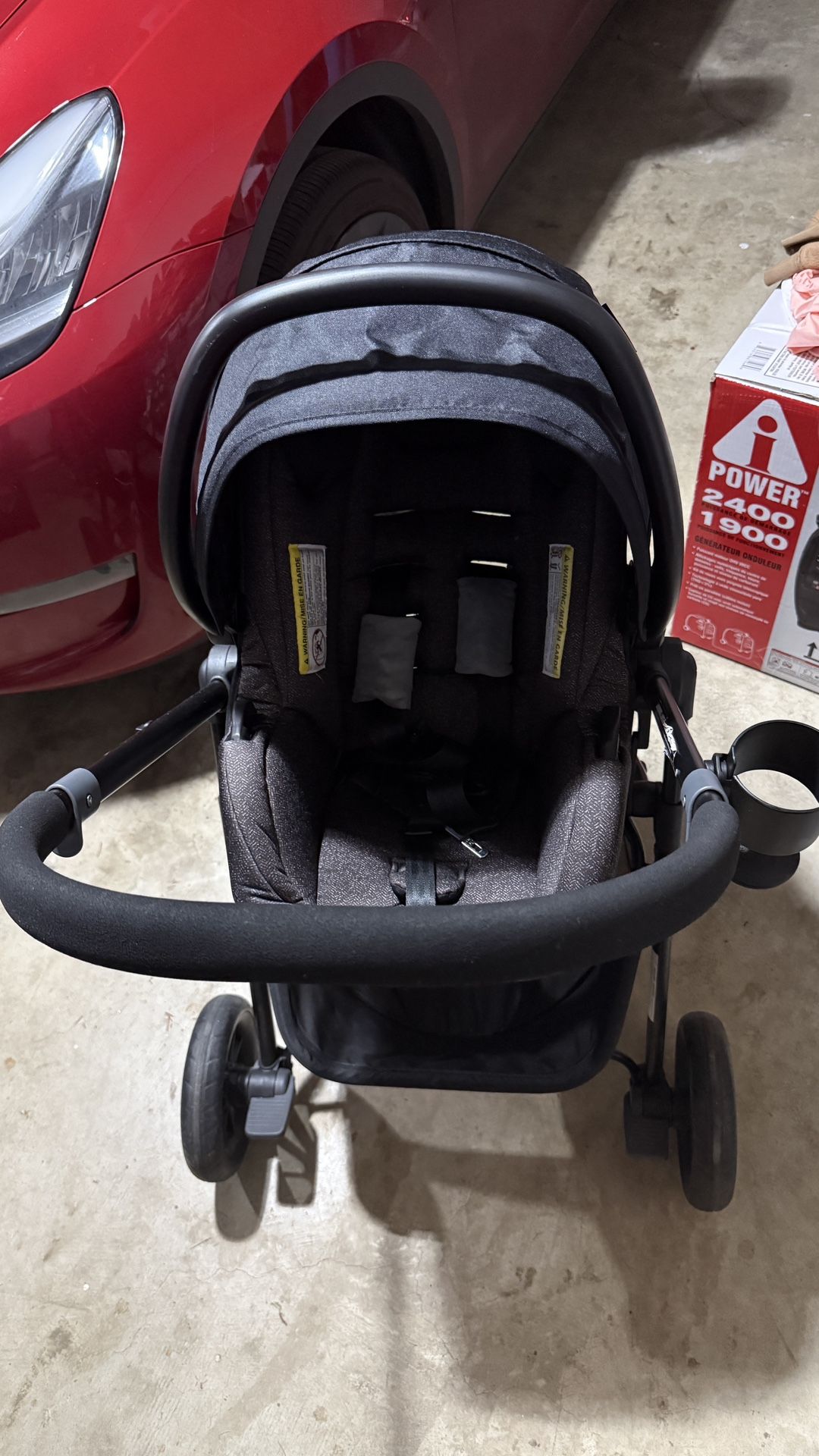 Evenflo Pivot Travel