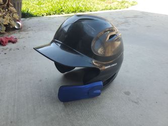 Under Armor Youth Helmet 6 1/2 - 7 1/2