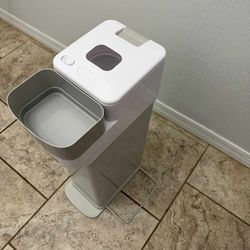 Skip Hop Diaper Pail