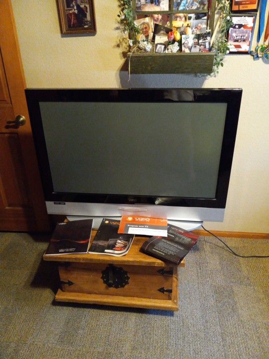 Vizio TV 42 Inch