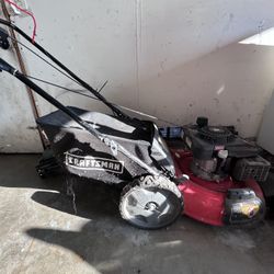 CRAFTSMAN M270 21-in Gas Self-propelled lawn mower with 159-cc CRAFTSMAN Engine