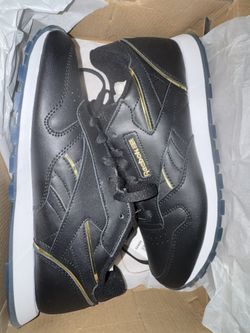 REEBOK GSB CLASSIC LEATHER. Size 7Y