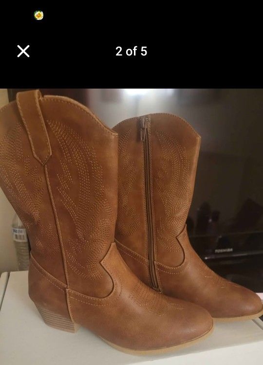 Cowgirl Boots 3c