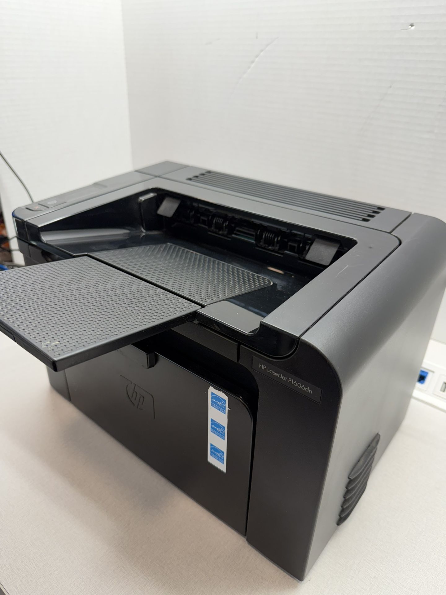 HP LaserJet P1606dn Laser Printer 250 sheet input tray Automatic Duplex Printing Hi Speed USB 2.0 port 10/100 Ethernet networking (Cat 5 twisted pai