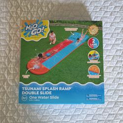 H2OGo tsunami splash Tramp double slide