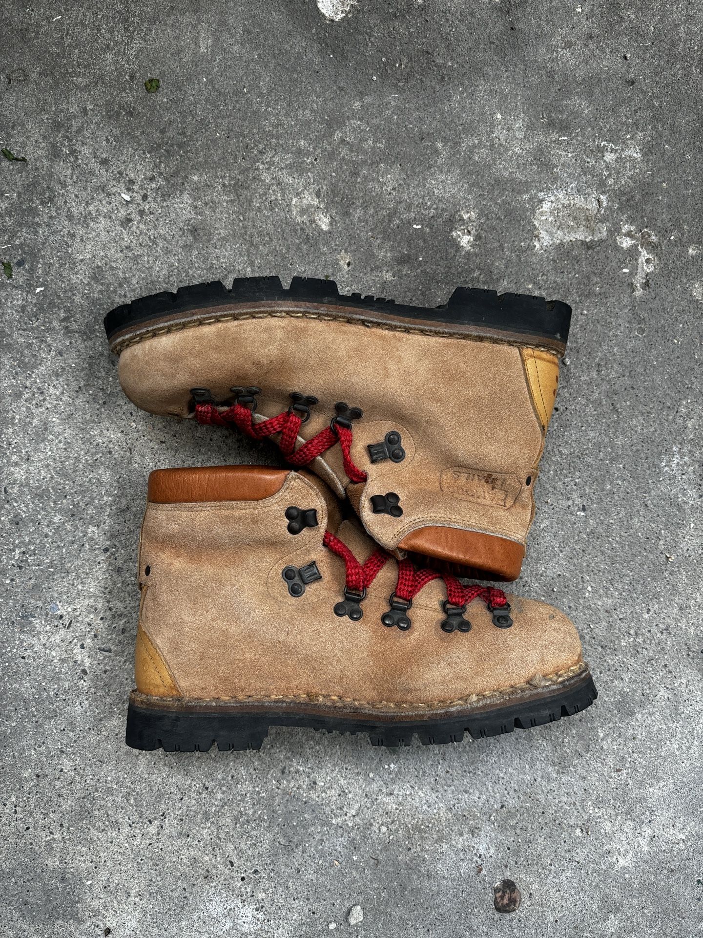 Famous Trails Hiking Boots