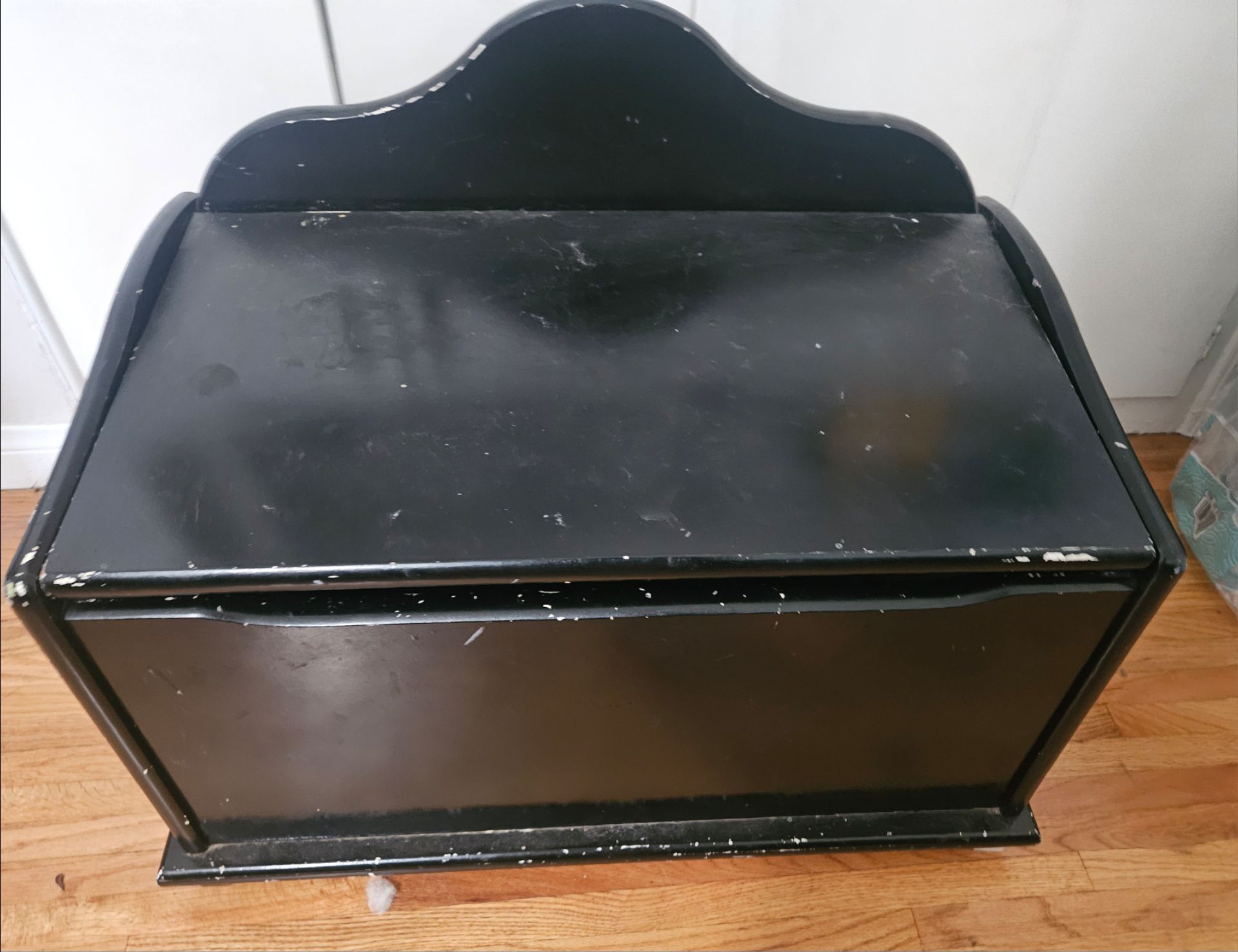 Toy chest