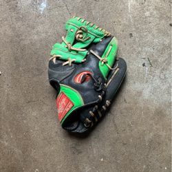 Baseball Glove 