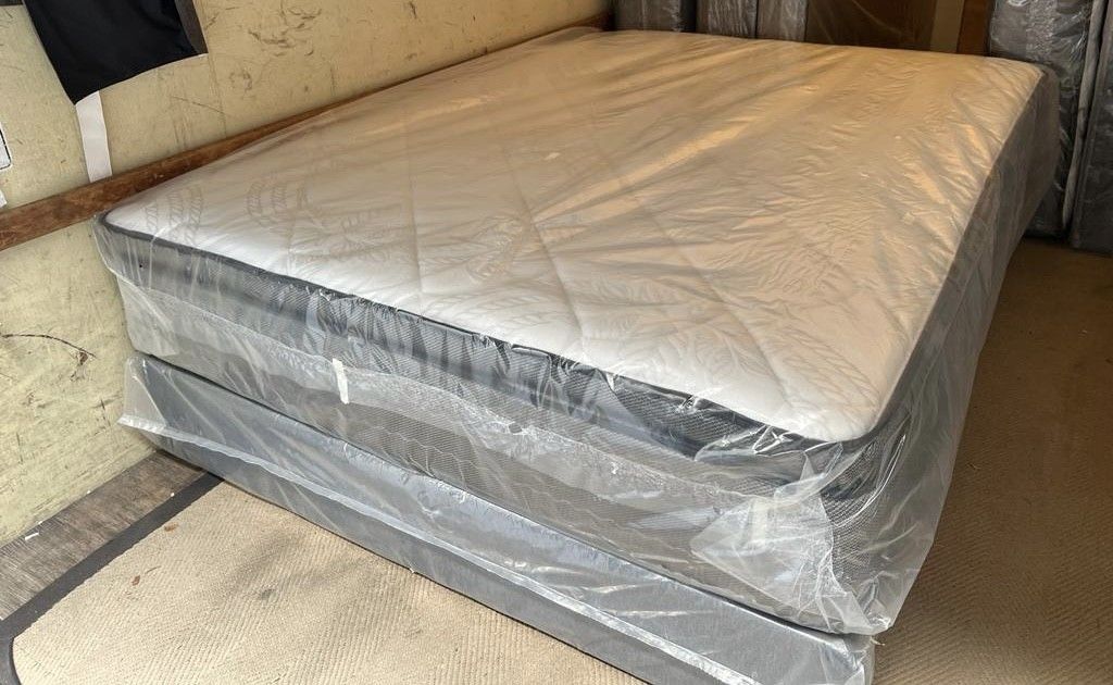NEW MATTRESS QUEEN SIZE PILLOW TOP WITH BOX SPRING