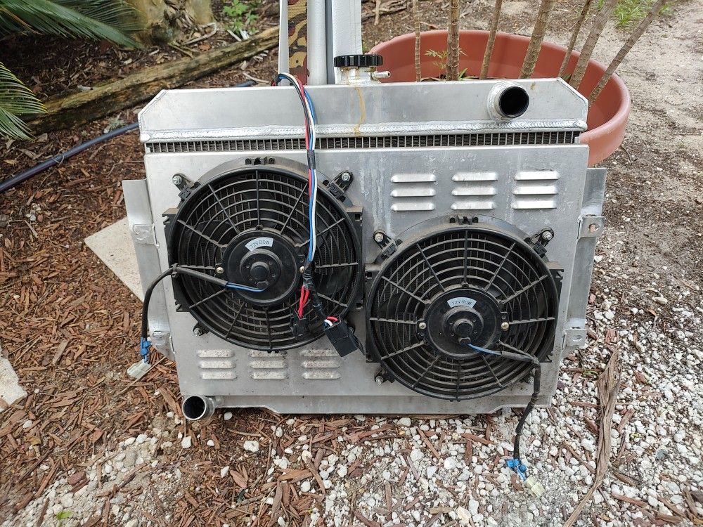 Jeep CJ Or Small Truck Radiator With Dual Electric Fans 