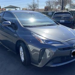 2019 Toyota Prius 