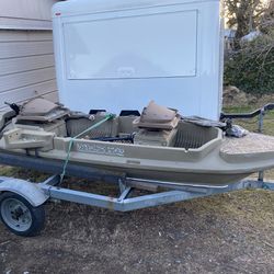 Beavertail Stealth 2000 and Trailer