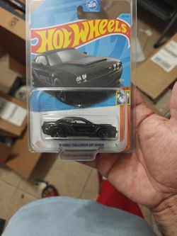 Hot Wheels SRT CHALLENGER
