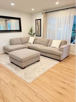 FREE DELIVERY Sectional Sofa with Ottoman