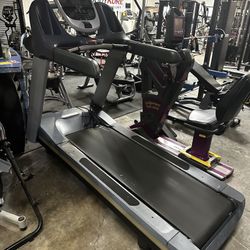 Precor 835i Treadmill